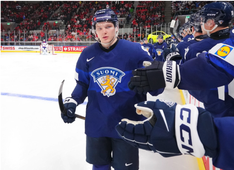 La Finlande corrige les États-Unis et reste invaincue