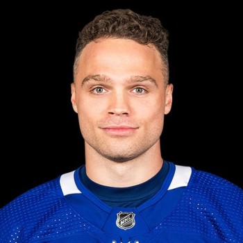 Max Domi opéré, son état sera réévalué au camp des Maple Leafs
