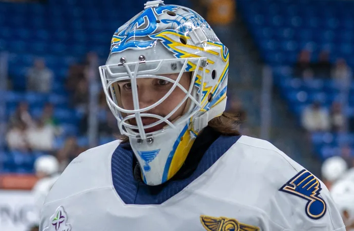 St. Louis Blues verlängern mit Torhüter Georgii Romanov