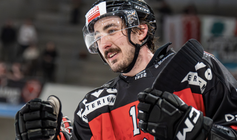 Marcell Révész reste au EHC Bâle