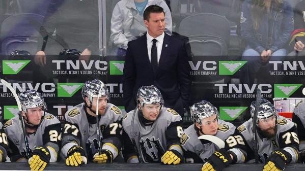 Ryan Craig promu entraîneur-chef des Golden Knights