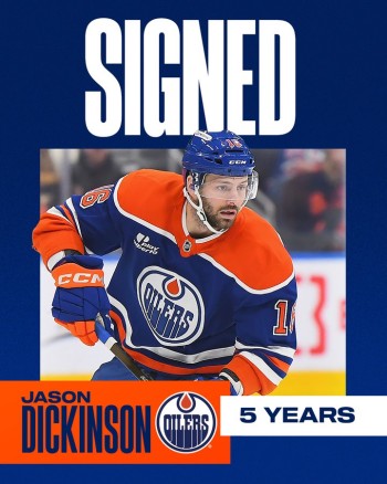Jason Dickinson s’engage pour cinq ans avec les Oilers