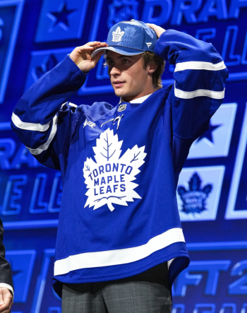 Draft NHL : Gavin McKenna premier choix, Stenberg et Malhotra complètent le top 3