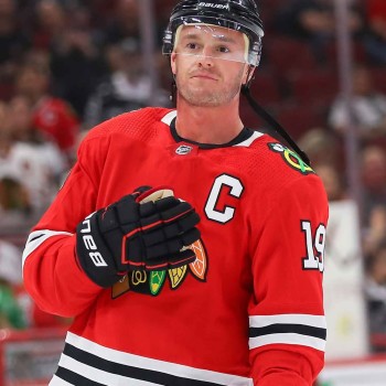 Les Blackhawks souhaitent offrir une dernière cérémonie à Jonathan Toews