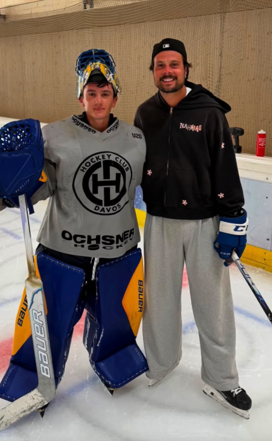 Un entraîneur de luxe pour le gardien du HC Davos Silvano Andri