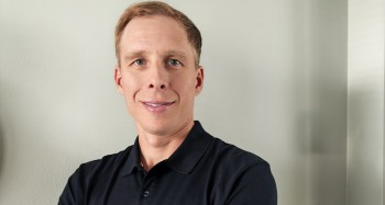 Juha-Pekka Hytönen assistera Yorick Treille
