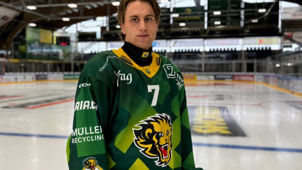 Janis Embacher rejoint le HC Thurgovie en prêt