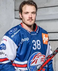 Rūdolfs Balcers se sent bien en Suisse et regarde de loin la NHL