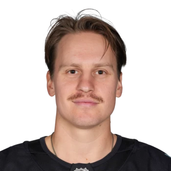 Eeli Tolvanen proche des New York Rangers