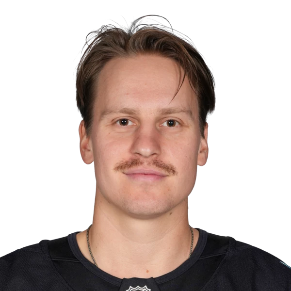 Eeli Tolvanen proche des New York Rangers