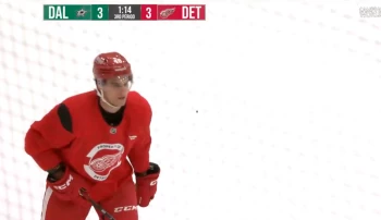 Théo Rochette marque son premier but avec les Red Wings