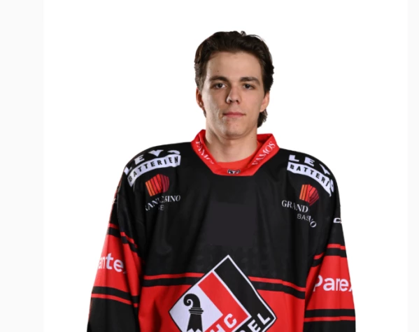 Le HC Bâle engage le jeune défenseur Andrin Flütsch