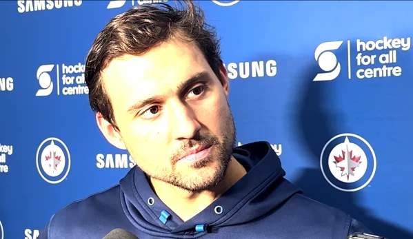 Rétabli de son genou, Nino Niederreiter vise le rebond dans la LNH