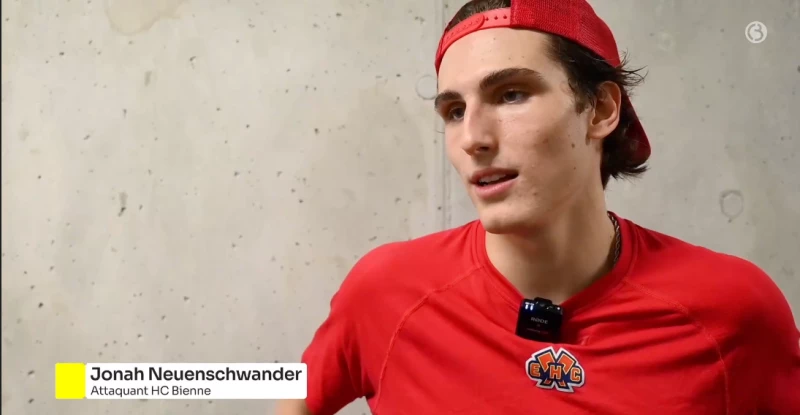 Jonah Neuenschwander ausculté par les recruteurs de la NHL