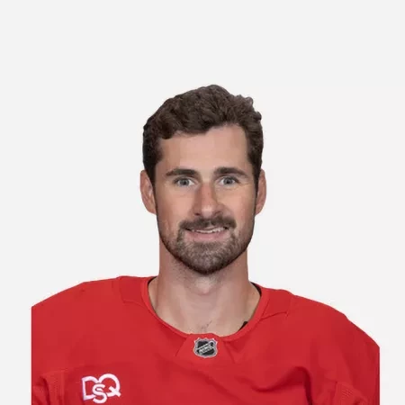 Rien ne va plus entre Dylan Larkin et les Red Wings : l'attaquant suspendu sans salaire