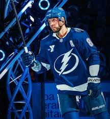 NHL: Nikita Kucherov soll Trade gefordert haben, die Lightning schlagen die Tür kategorisch zu
